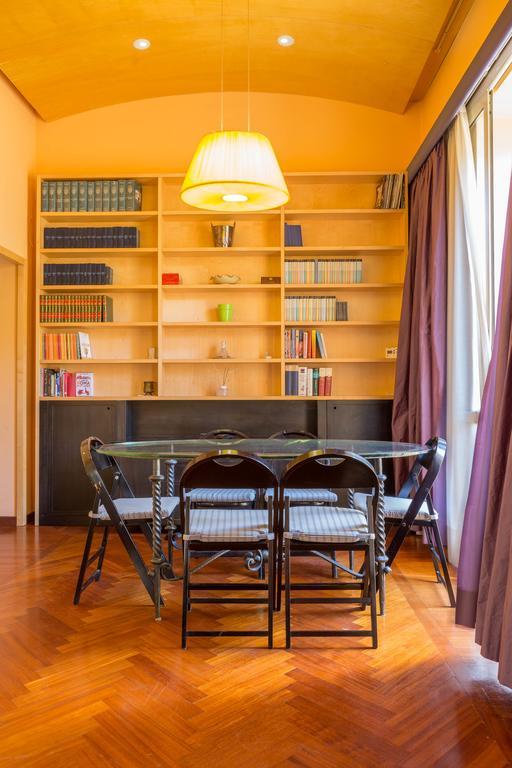 Friendly Domus Al Colosseo Рим Екстер'єр фото